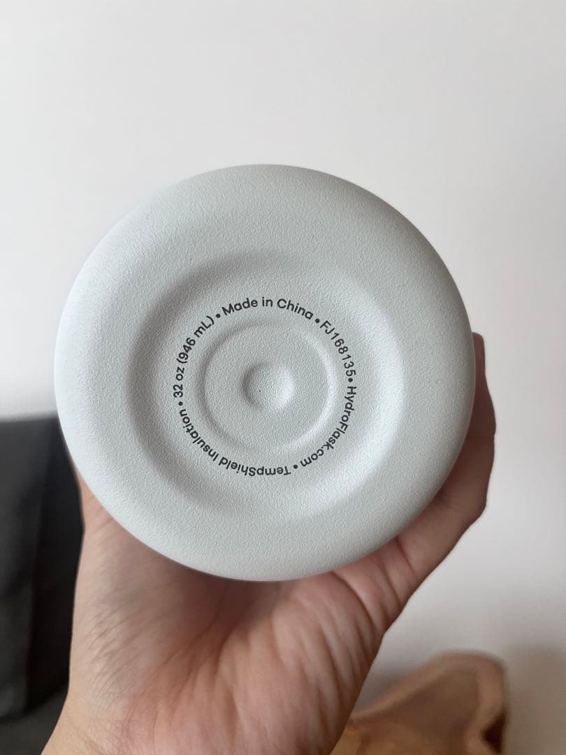 ✴︎HydroFlaskファミリアコラボ✴︎ステンレスボトル　946ml ホワイト