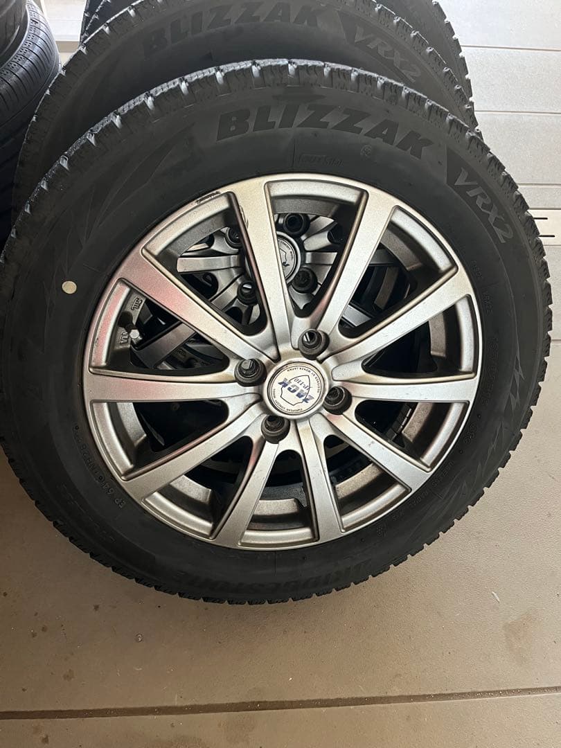 ②ともさん専用スタッドレスタイヤ