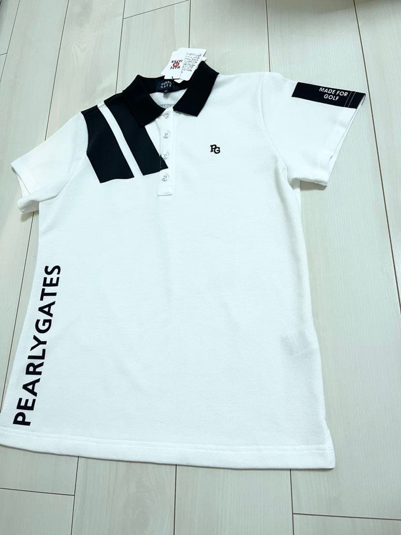 タグ付き新品　大人気　希少なパーリー　シャープなポロシャツ