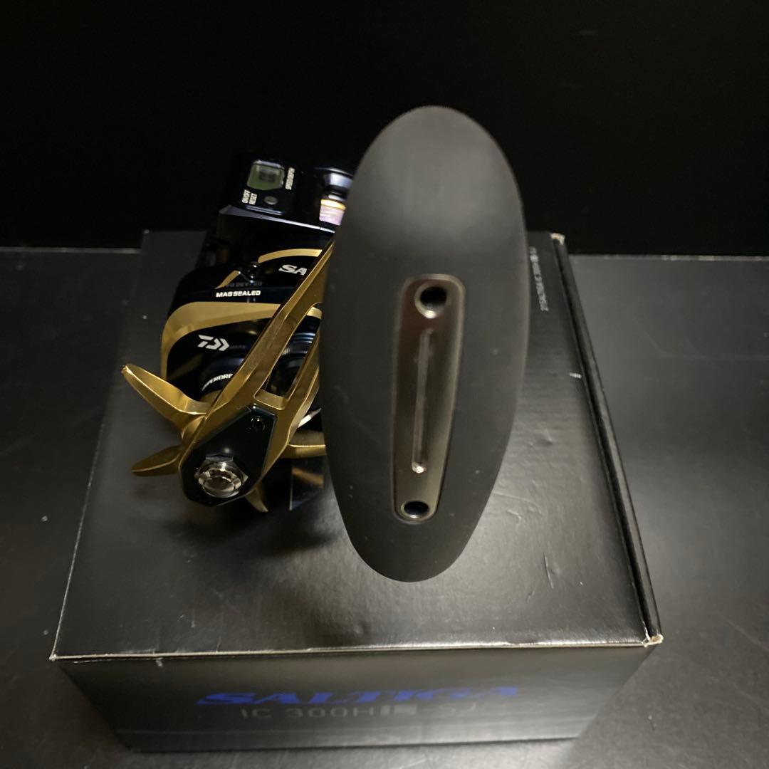 ソルティガic SALTIGA IC 300HL-SJ 左巻　ダイワ
