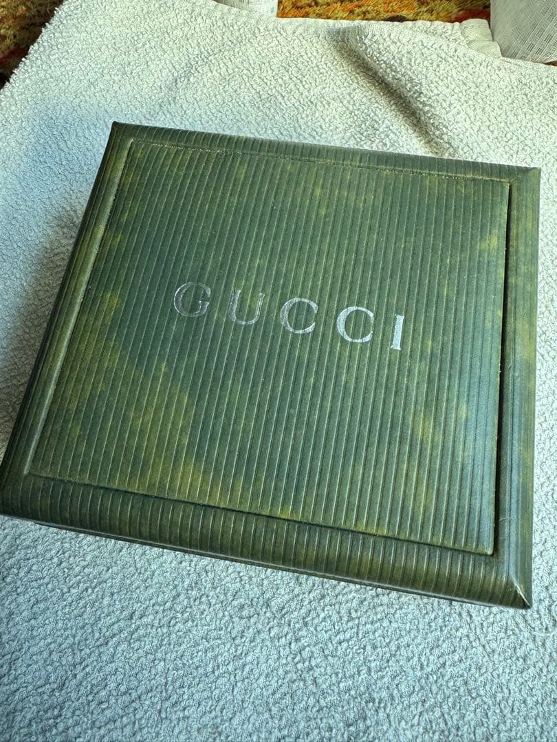 12/31電池交換済　美品　貴重GUCCI チェンジベゼル バングルウォッチ