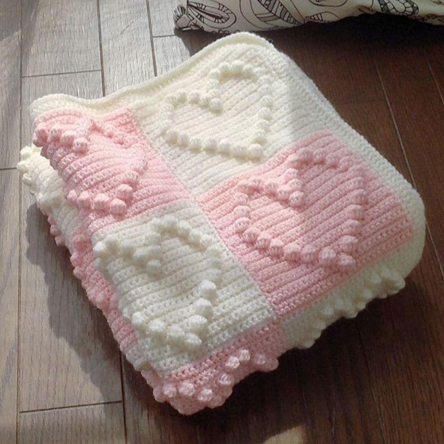 ◆手編みベビーブランケット◆ハートかぎ針編み◆アクリル混ウール◆マルチカバー