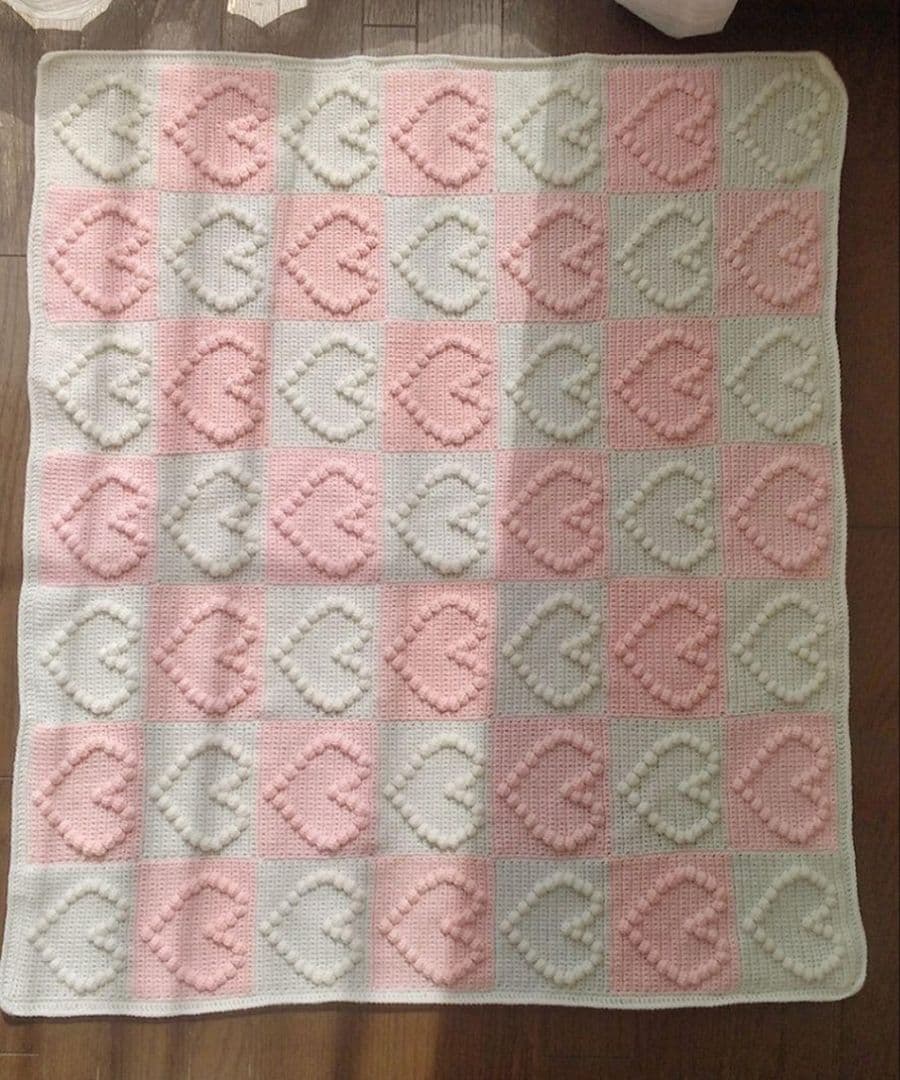◆手編みベビーブランケット◆ハートかぎ針編み◆アクリル混ウール◆マルチカバー