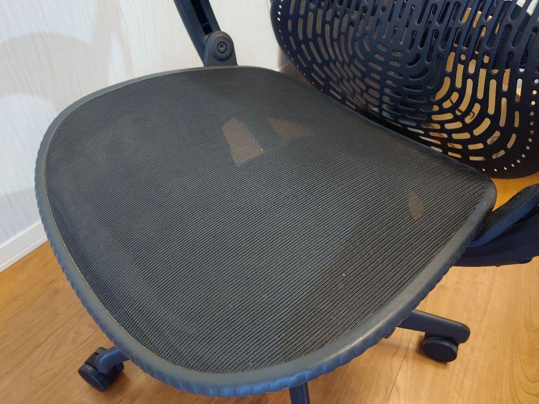 HermanMiller　Mirra Chair(ミラチェア)