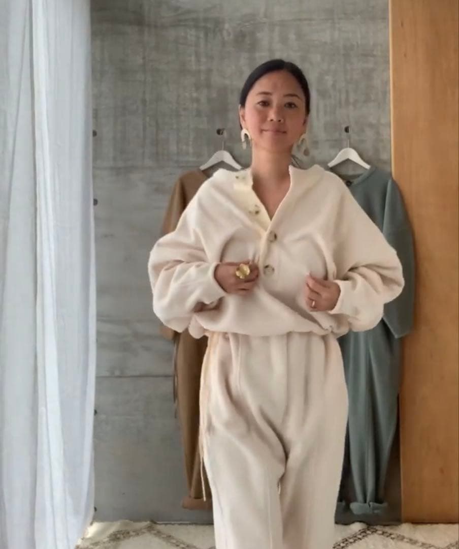 KiiRA エコボア ベージュ オールインワン