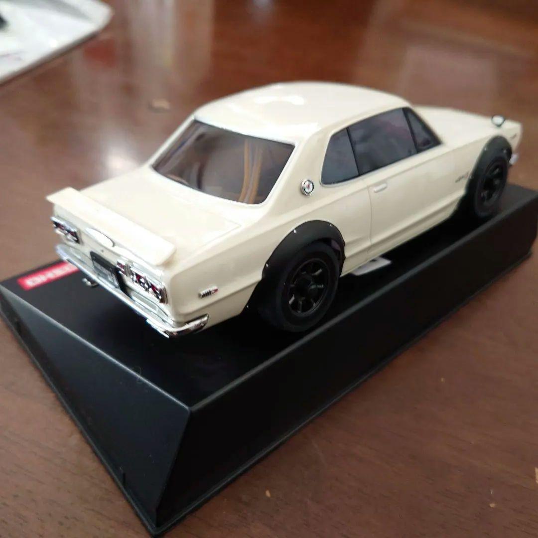 京商ミニッツ　ハコスカ白ボディーハロゲンライト付き