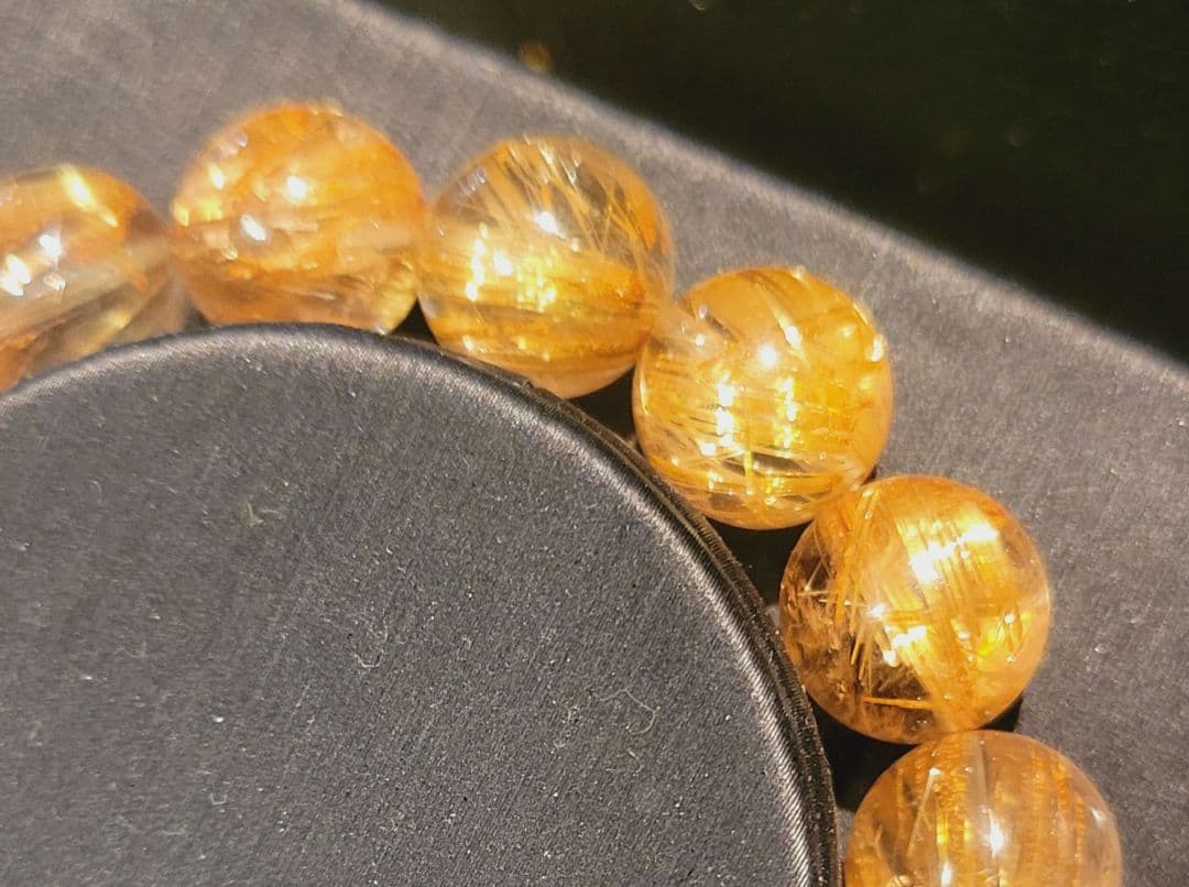 ☆ゴールドタイチンルチルブレスレット☆12㎜