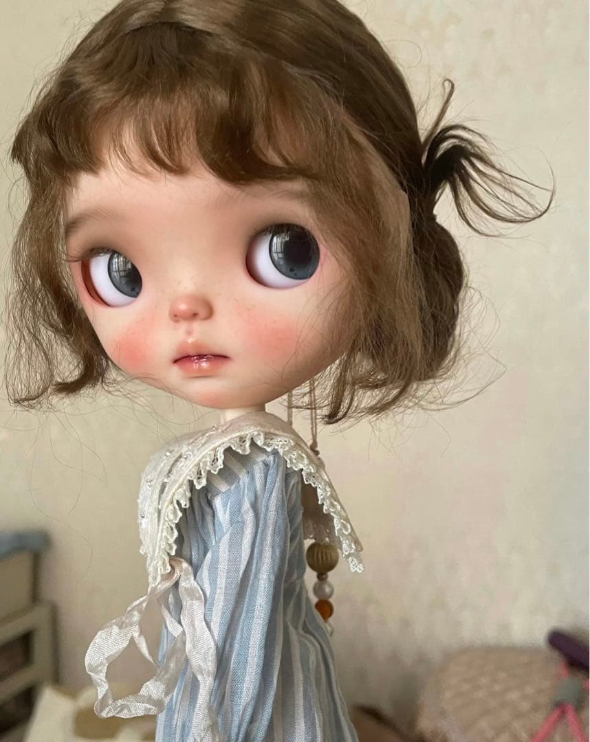 カスタムブライス 海外作家様 小さなお目目 かわいい ハーフ 大人しい 人形