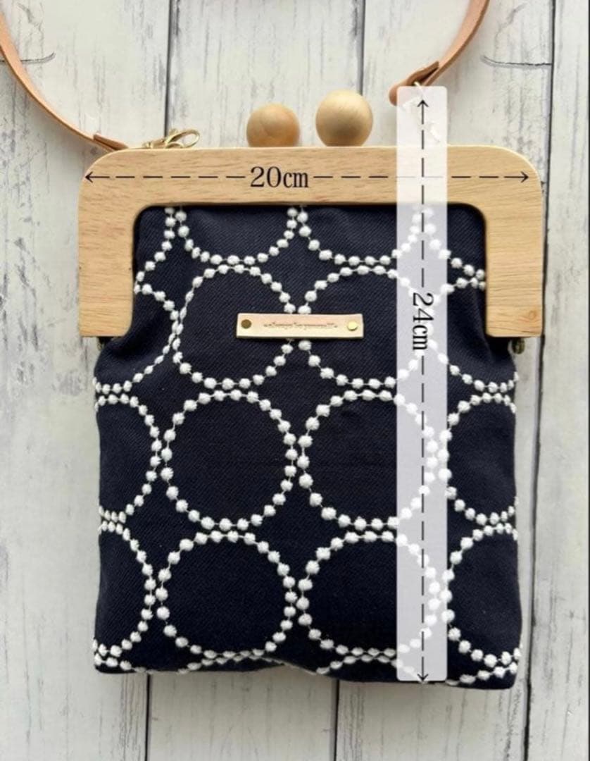 【1085】フォロワー600人突破感謝特別割引ミナペルホネンタンバリン木製がま口