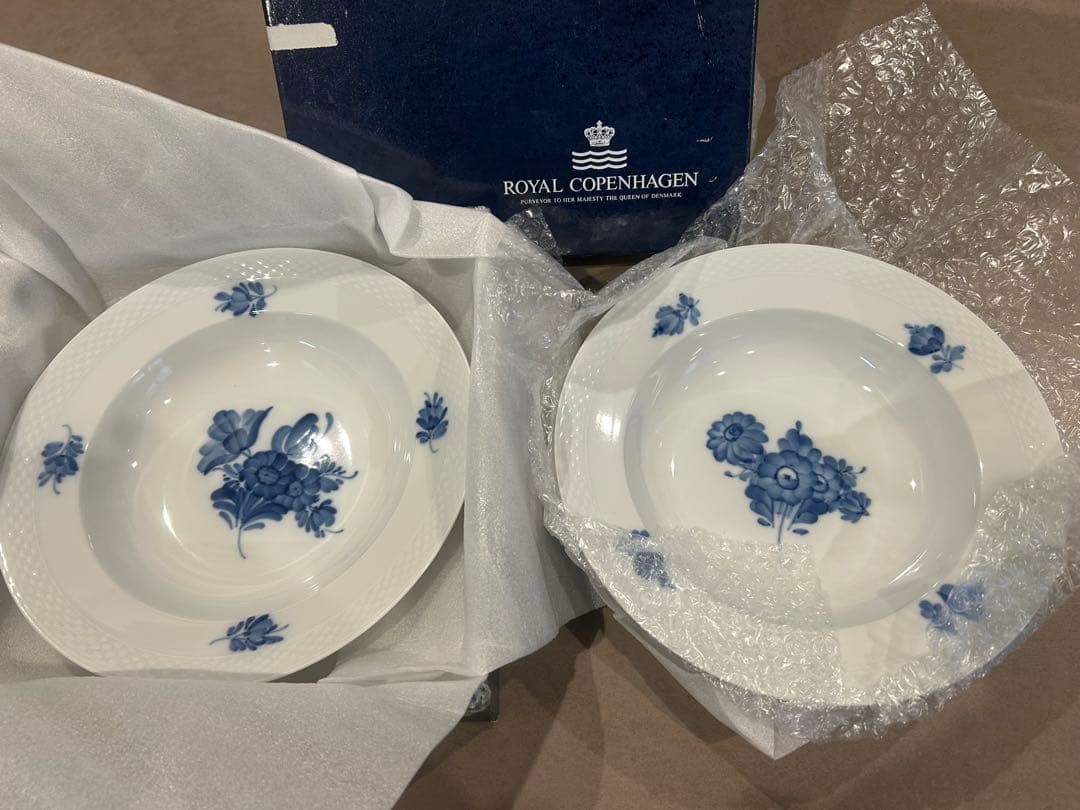   青い花柄 2枚セット 箱テープ剥がれ跡アリ