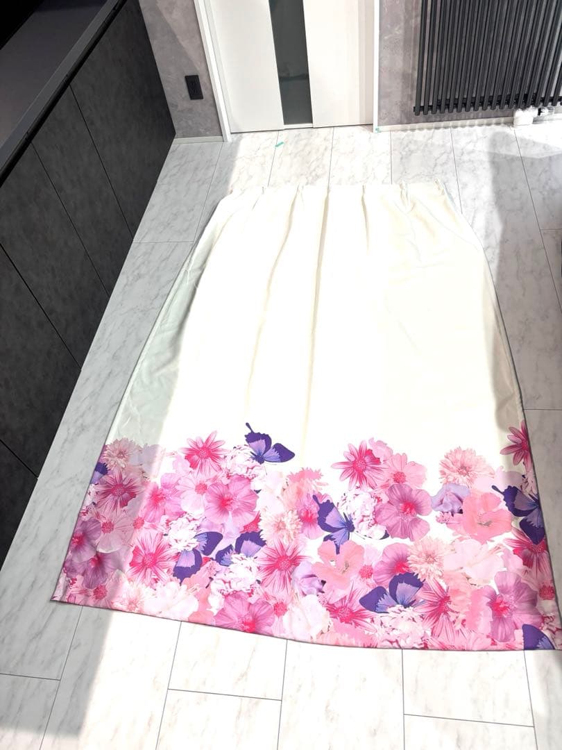 新品未使用Radyトロピカルフラワーカーテン