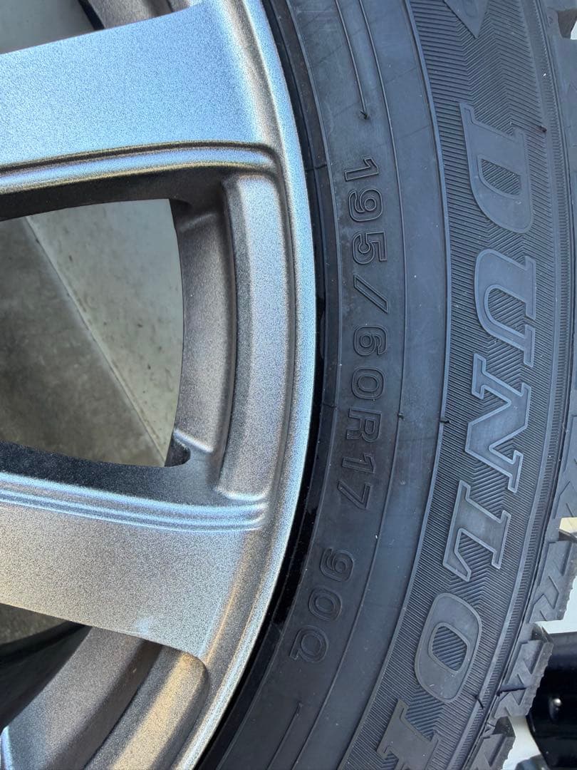 【2023年製】60系プリウス　スタッドレスホイール 4本195/60R17