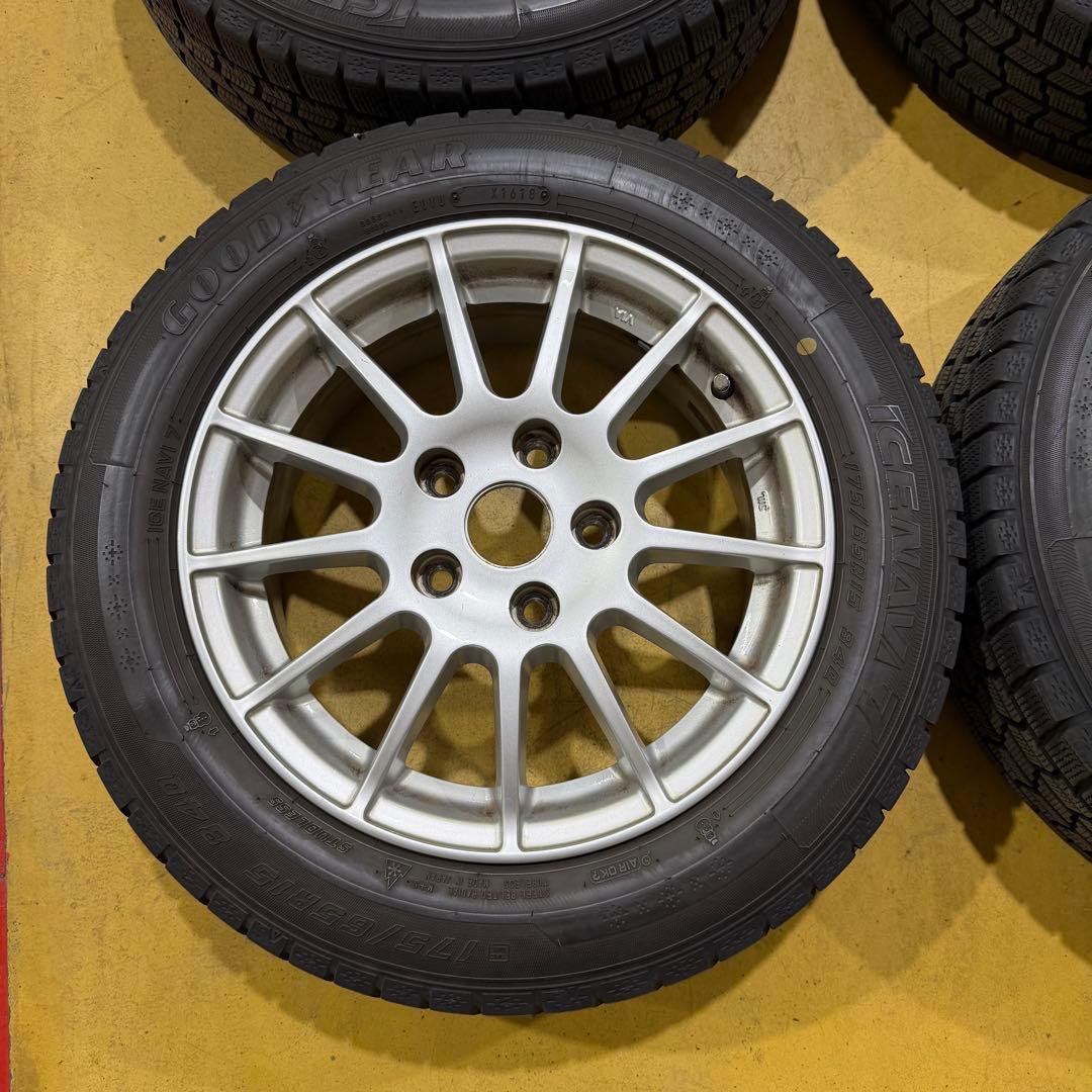 175/65R15 スタッドレスタイヤホイルセット