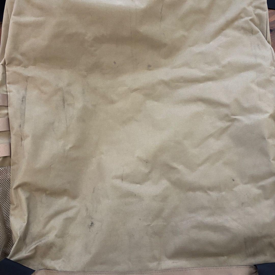 トラッシャルーバッグ Trasharoo Bag ベージュ 背面タイヤ