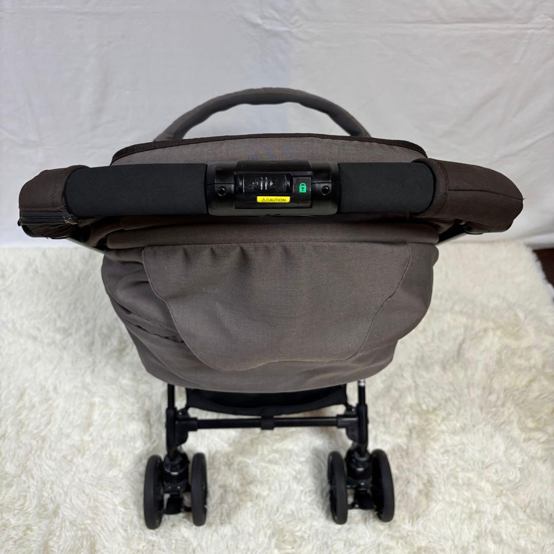 【極美品】限定モデルCombi スゴカルα compact エッグショックAW