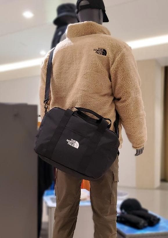 完売！ノースフェイス　ヘリテージ　ボストンバッグ　ショルダーバッグ　BLK