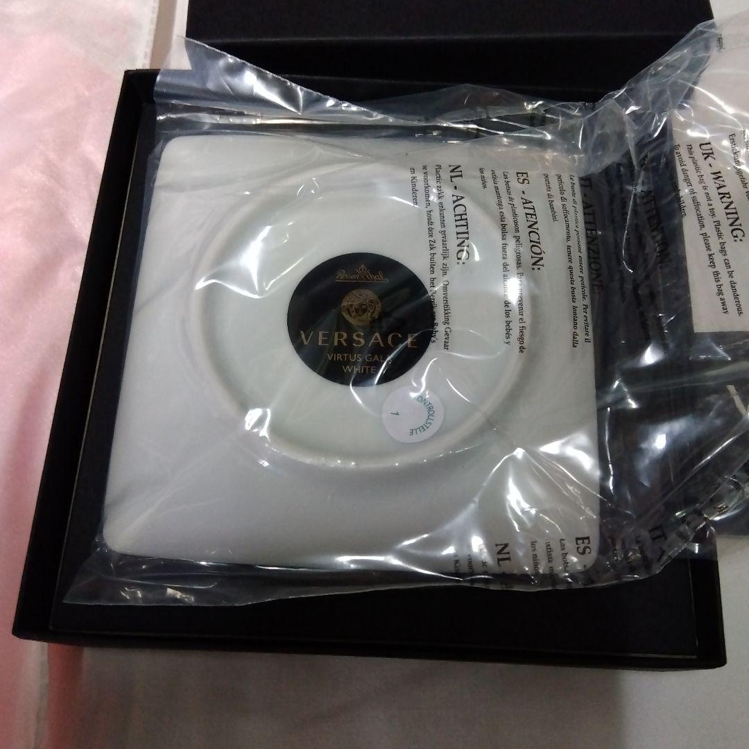 VERSACE ローゼンタール　11,3✕11,3cmくらい