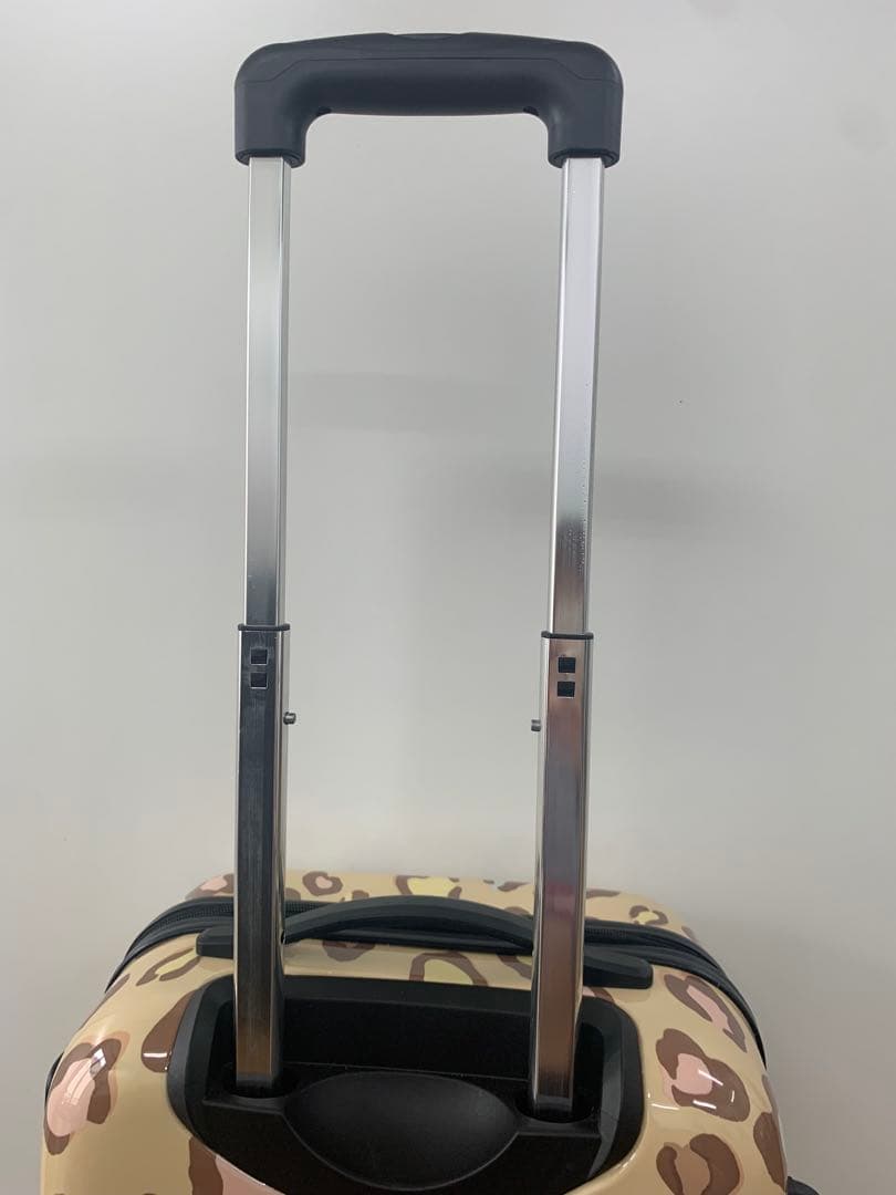 ヒョウ柄 中型キャリーケース