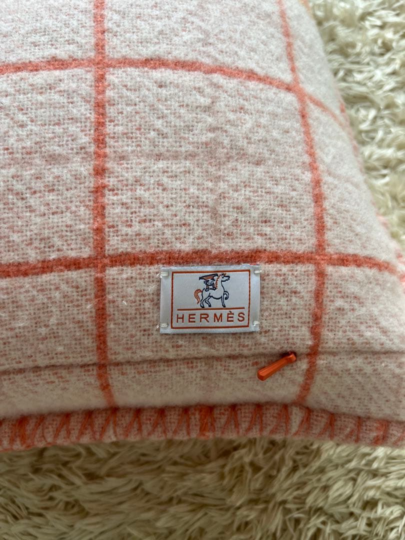 エルメスクッション ピンク系 チェック柄