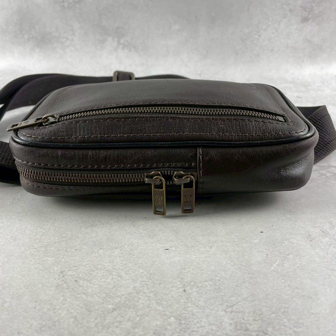 ✨美品✨ルイヴィトン ボディバッグ ユタ スィウ LVロゴ レザー ブラウン