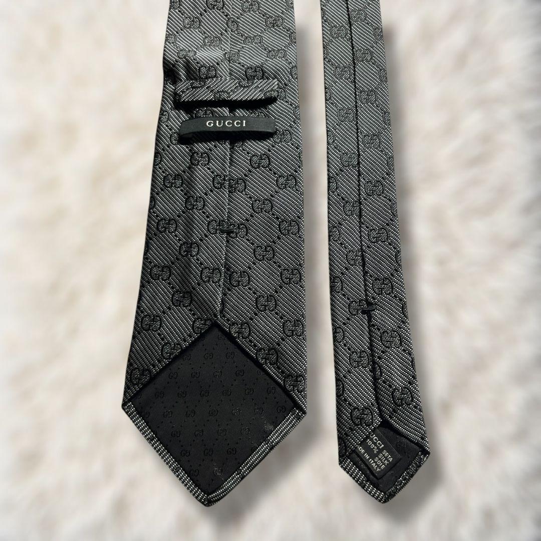 【未使用級✨】グッチ GG柄 インターロッキング柄 モノクロ 黒灰白 ジャガード