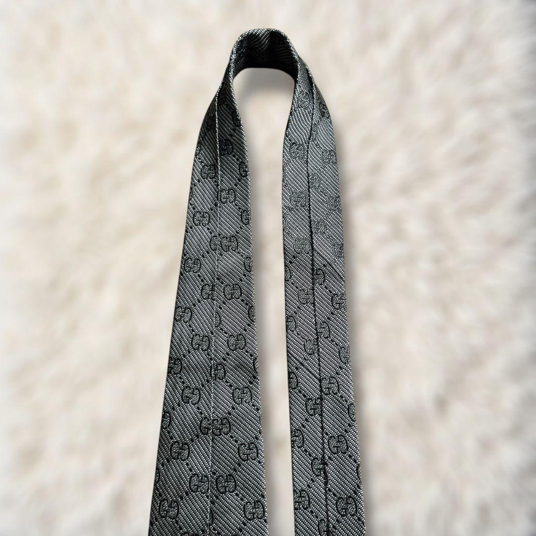 【未使用級✨】グッチ GG柄 インターロッキング柄 モノクロ 黒灰白 ジャガード