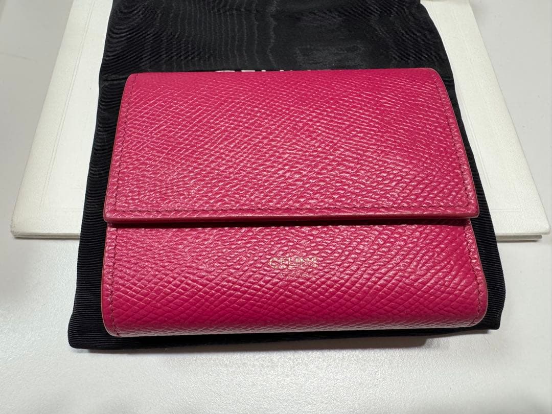 ピ*ピ様 【CELINE 】セリーヌ スモールトリフォールドウォレット 財布