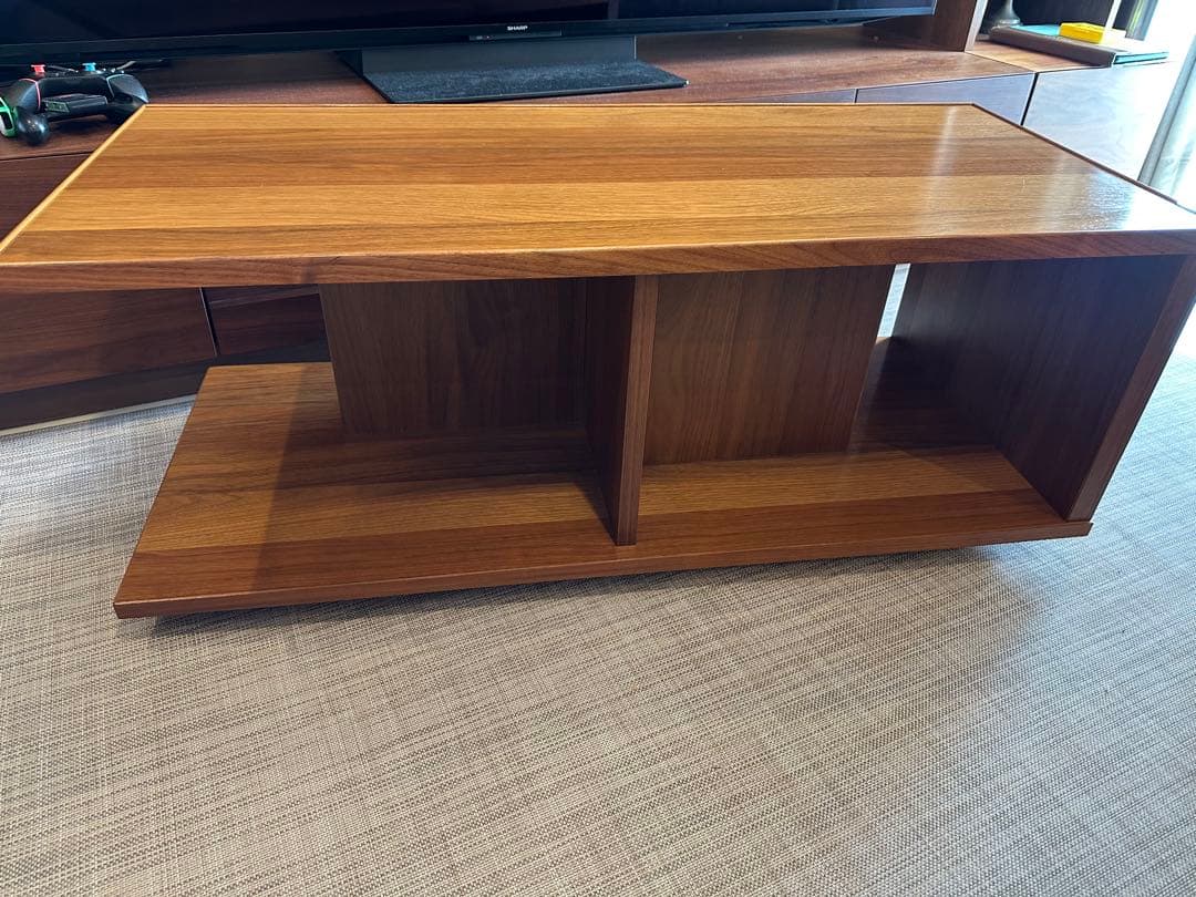レグナテック　コーヒーテーブル　ウォールナット　展示品