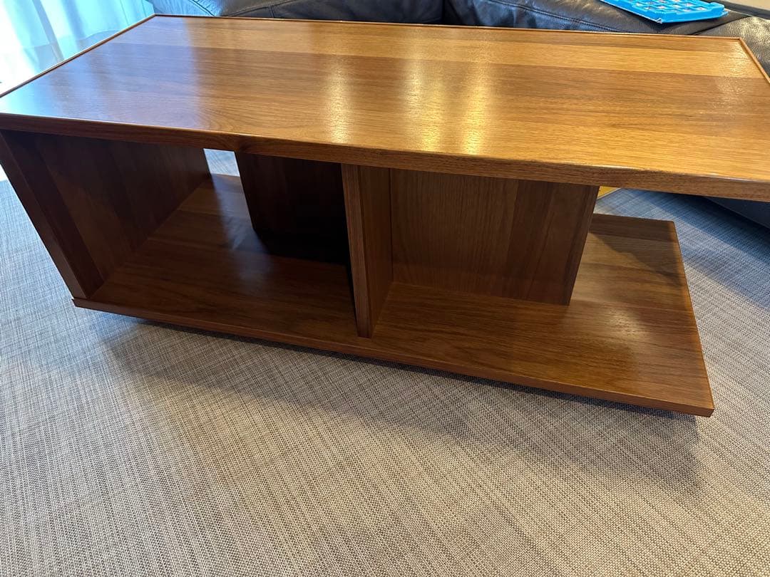 レグナテック　コーヒーテーブル　ウォールナット　展示品