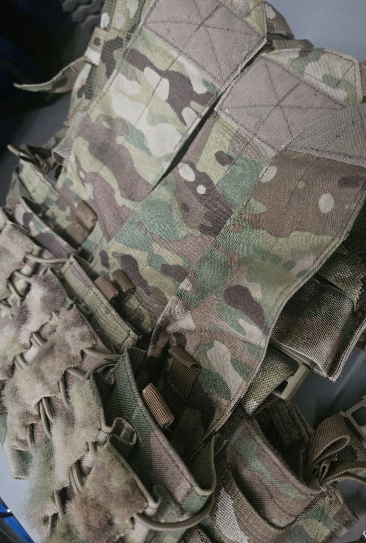 アグレッサーグループ マルチカム チェストリグ 　CSAR