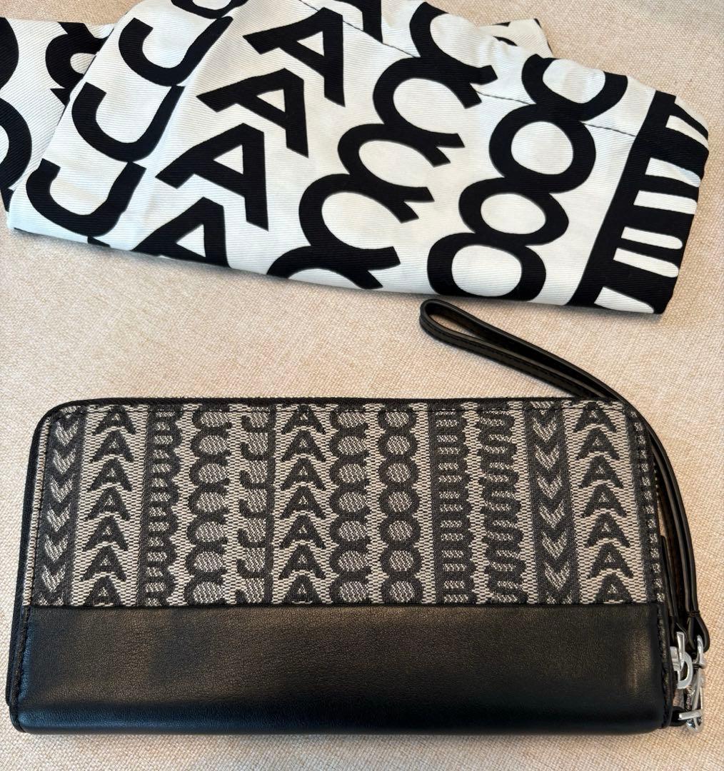 マーク・ジェイコブス　定価30400円