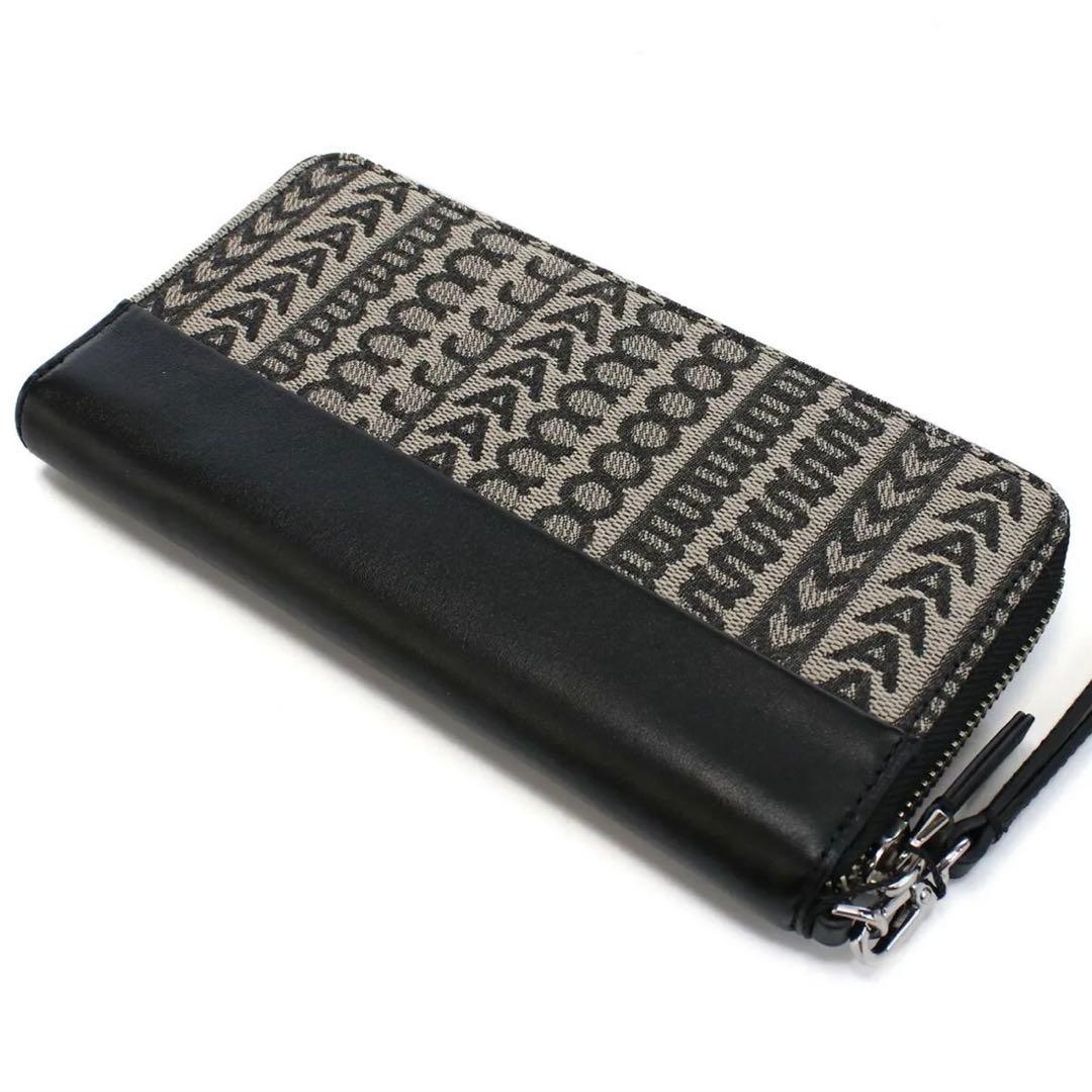 マーク・ジェイコブス　定価30400円