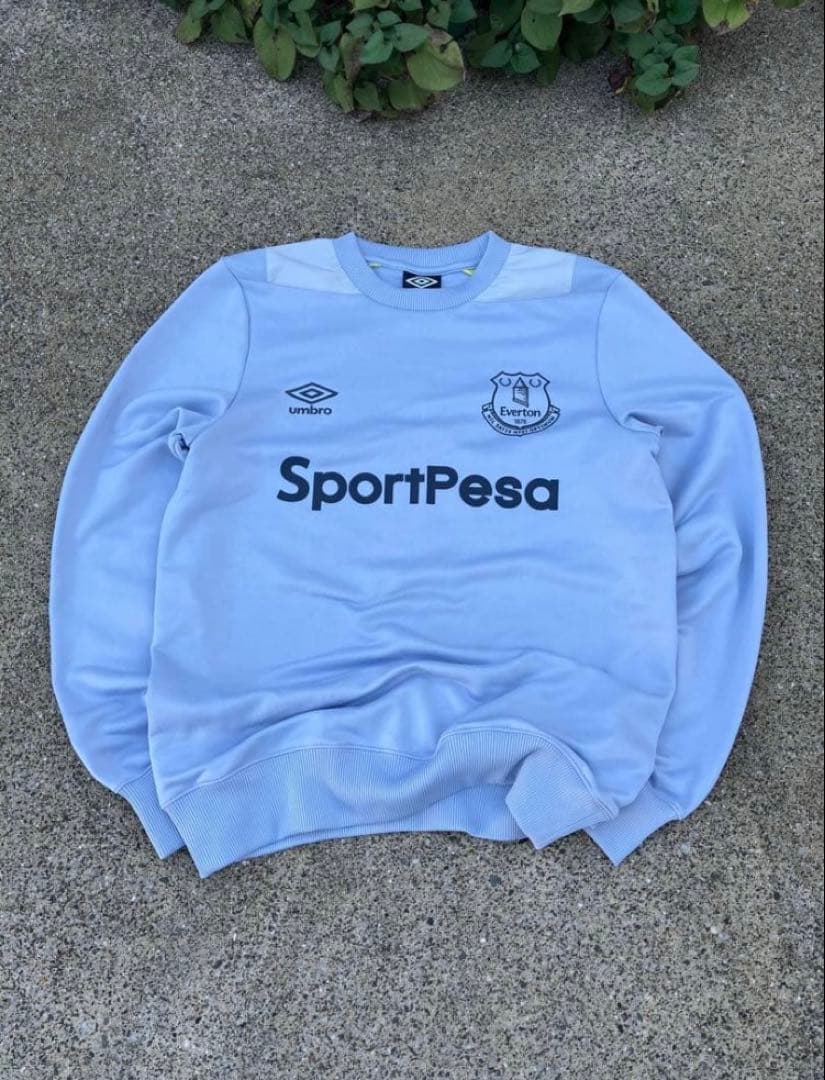 【希少デザイン】アンブロxエバートンFC スウェットシャツ　デカロゴ　 M