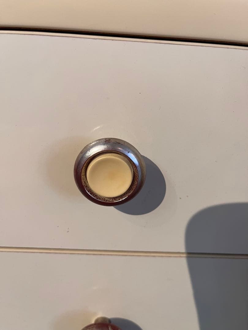 ホワイトアーチ型ガラスキャビネット