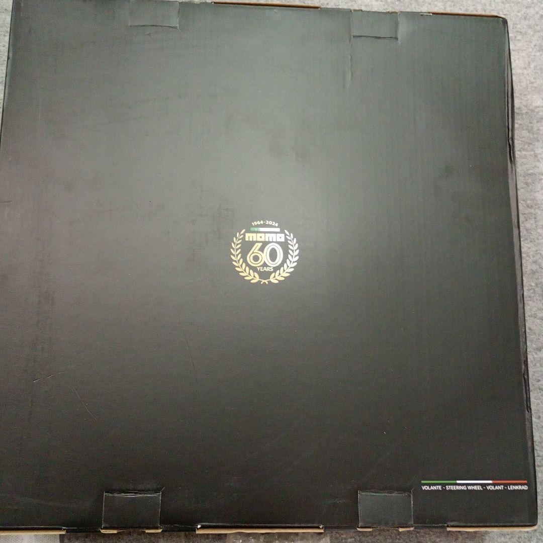 momo 60周年記念 ステアリングホイール