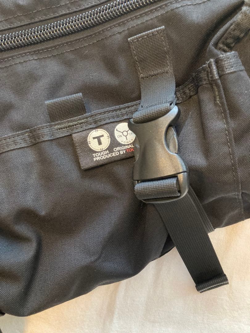 TOUGH JEANS SMITH デカジップ ボディバッグ