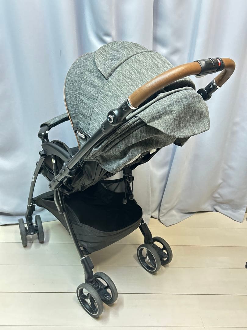 アップリカ　ラクーナビッテクッション 2022年モデル