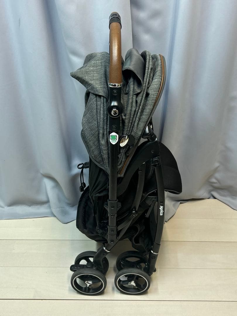 アップリカ　ラクーナビッテクッション 2022年モデル