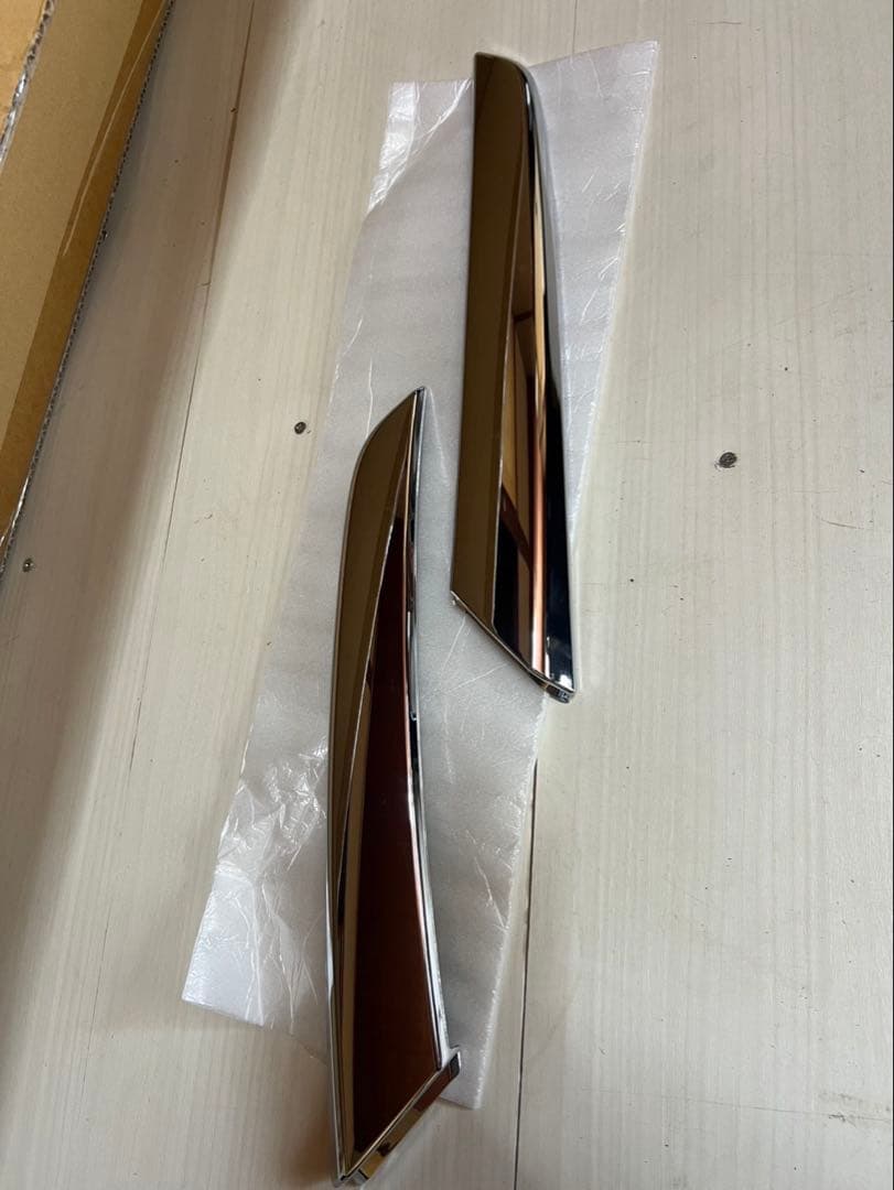 ステップワゴンスパーダRP3,RP4前期純正フロントグリル