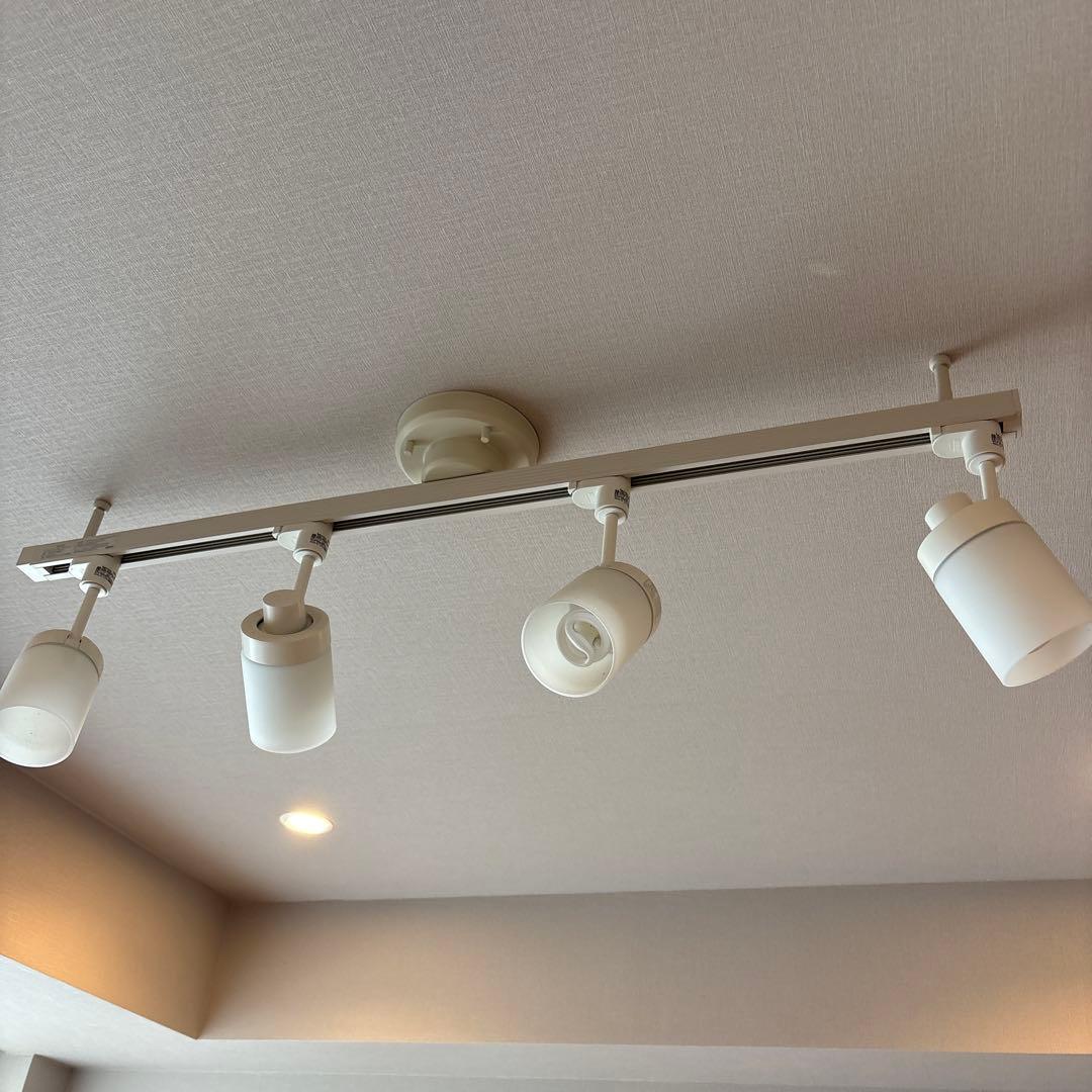 ホワイト スポットライト 4灯