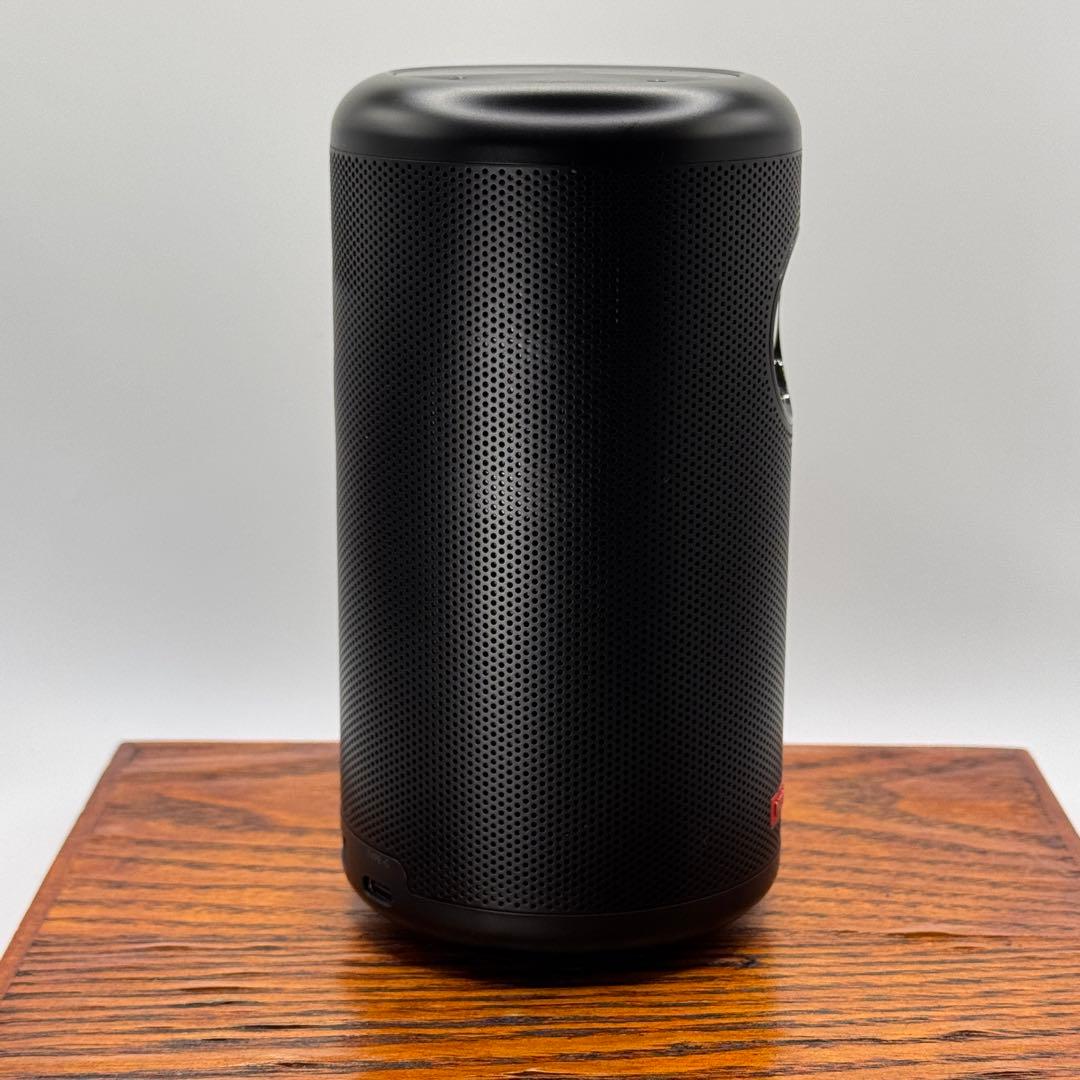 Android TV搭載のHDプロジェクター、Nebula Capsule II