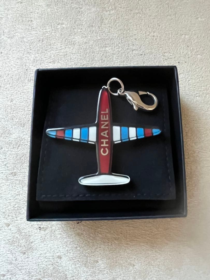 CHANEL シャネル 飛行機モチーフ チャーム キーホルダー