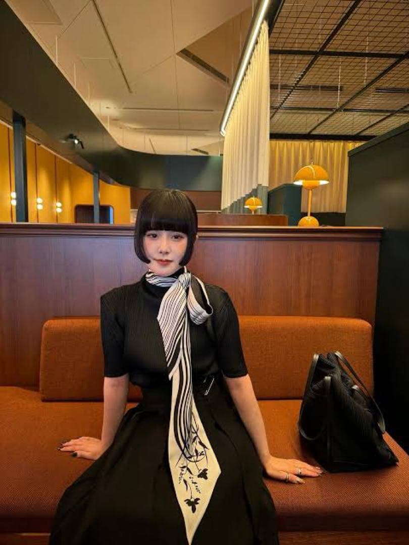 mamekurogouchi マメクロゴウチ　シルク　スカーフ マメ