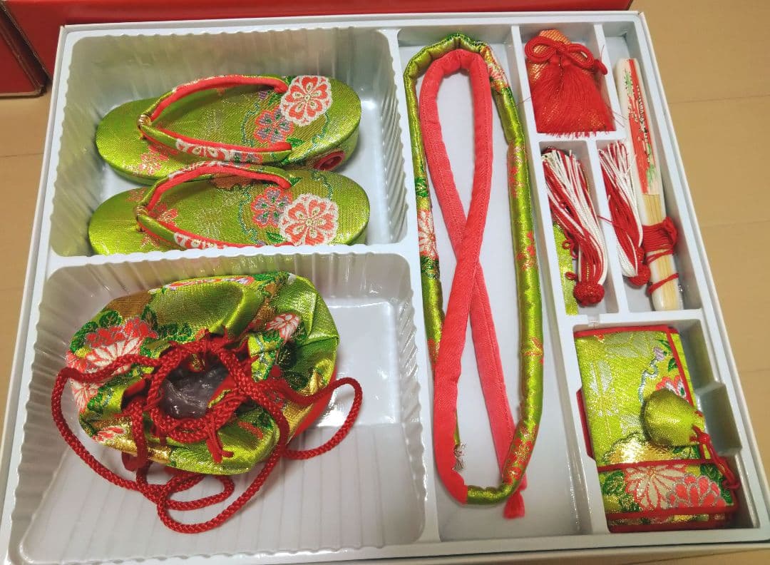 オールインワンでレンタルよりお得！　七五三女の子着物　3歳と7歳対応