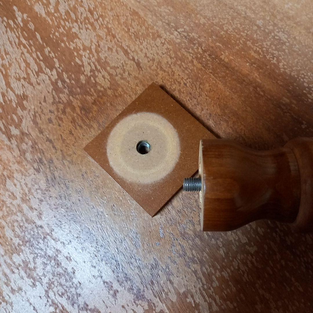 ダークブラウン八角形木製テーブル　花のインレイ￥8500送料込み