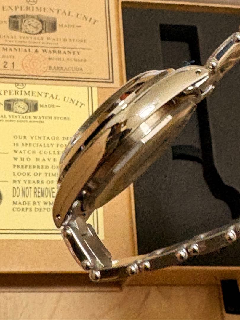 WMT Barracuda 自動巻き腕時計