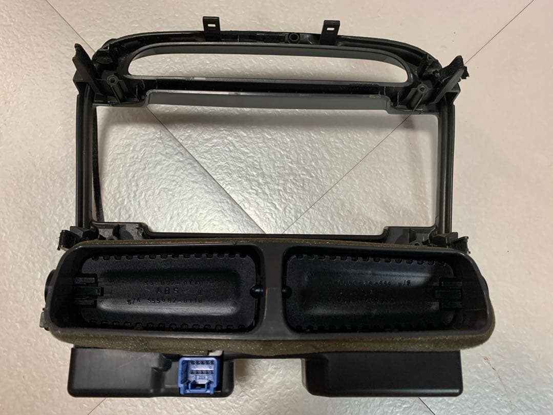 トヨタセルシオ30 31 前期 純正ナビエアコンルーバーカバー　インパネ　中古品