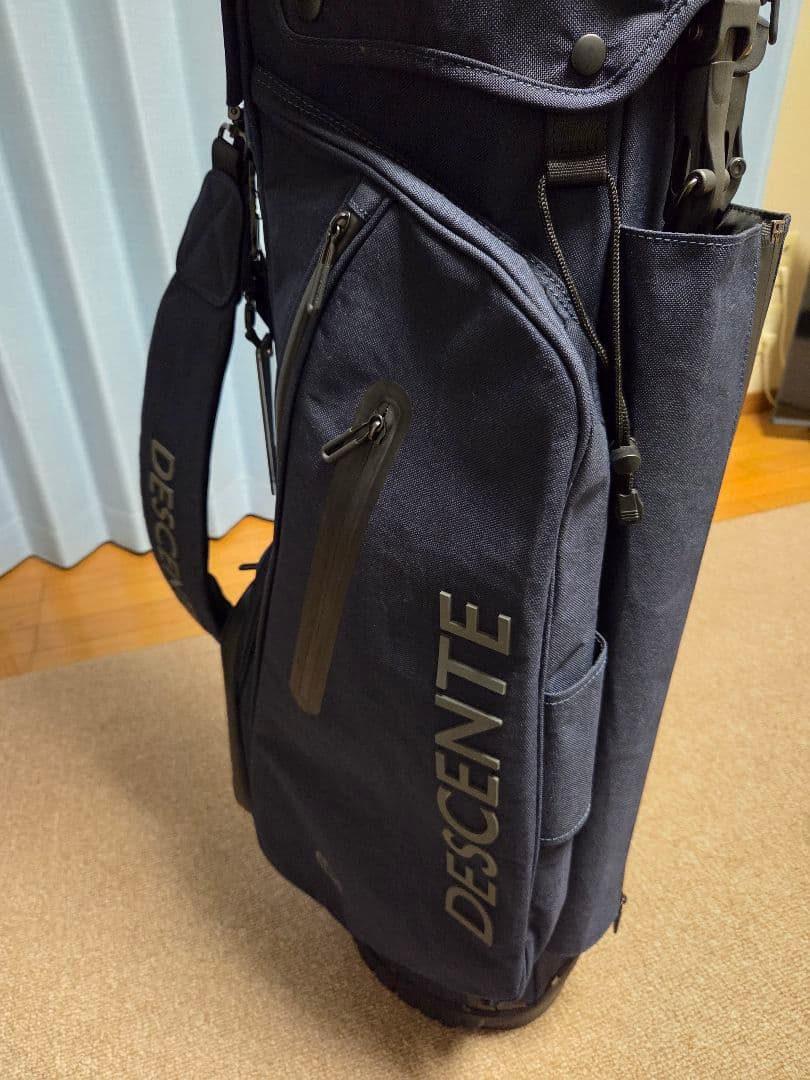 新品未使用 デサント DESCENTEネイビー キャディバッグ DQBXJJ10