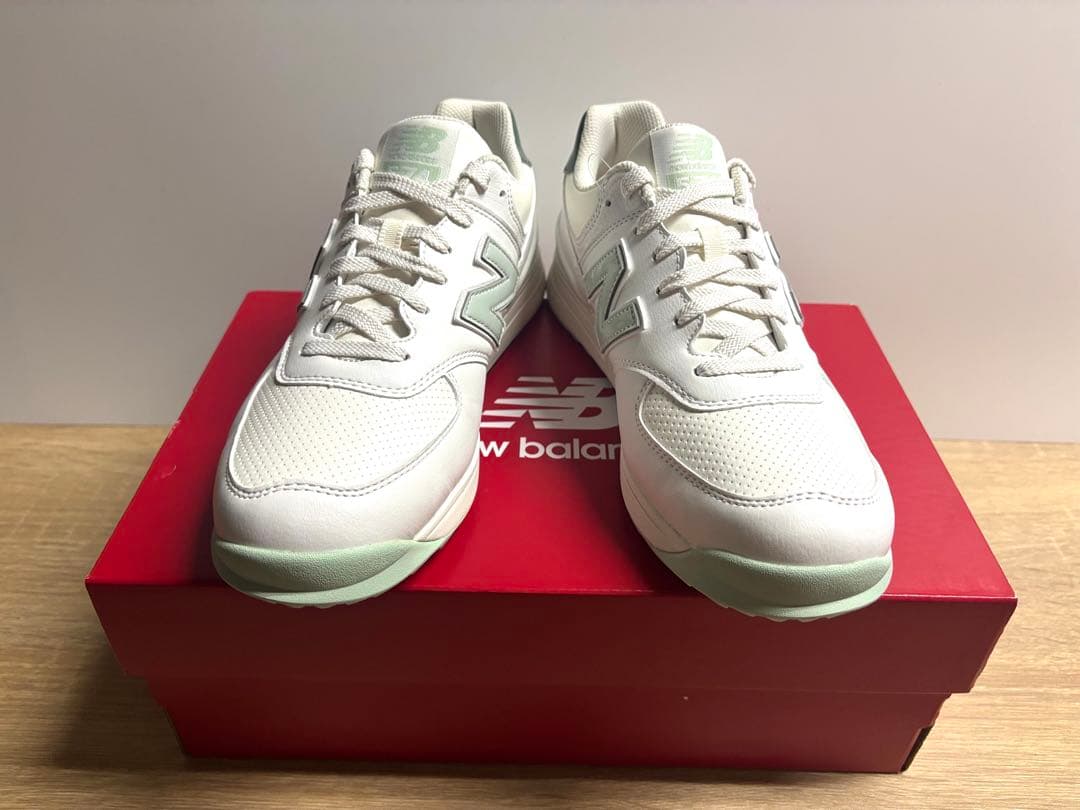 未使用 25cm 2E ニューバランスゴルフシューズ WGS574Q3 ホワイト