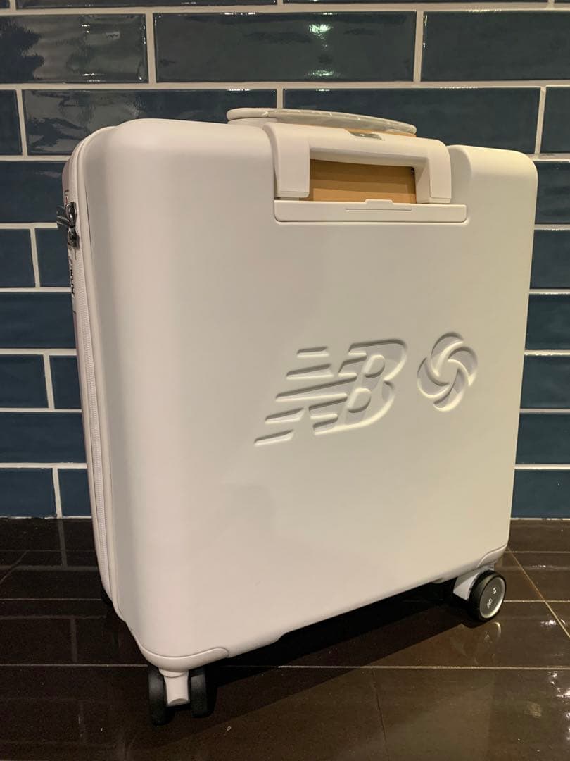[新品] サムソナイトNewBalancexSamsoniteスーツケース限定分
